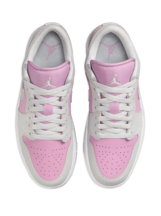 Jordan
Jordan 1 "Orchid/Neutral Grey/White" sneakers