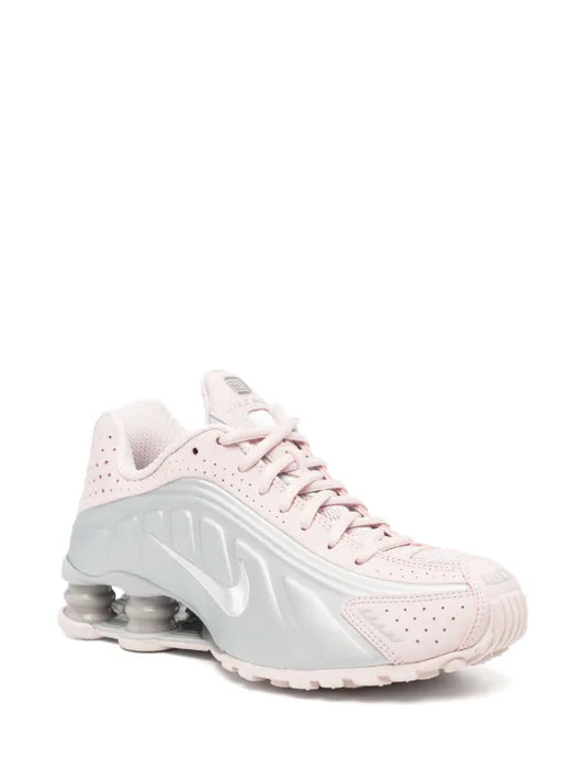 Nike
Shox R4 sneakers