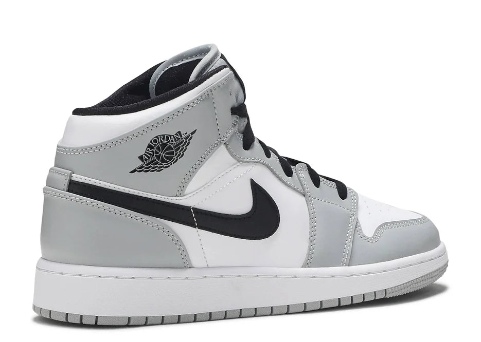 Nike Air Jordan 1 Retro - Light Smoke Grey - Dripflix