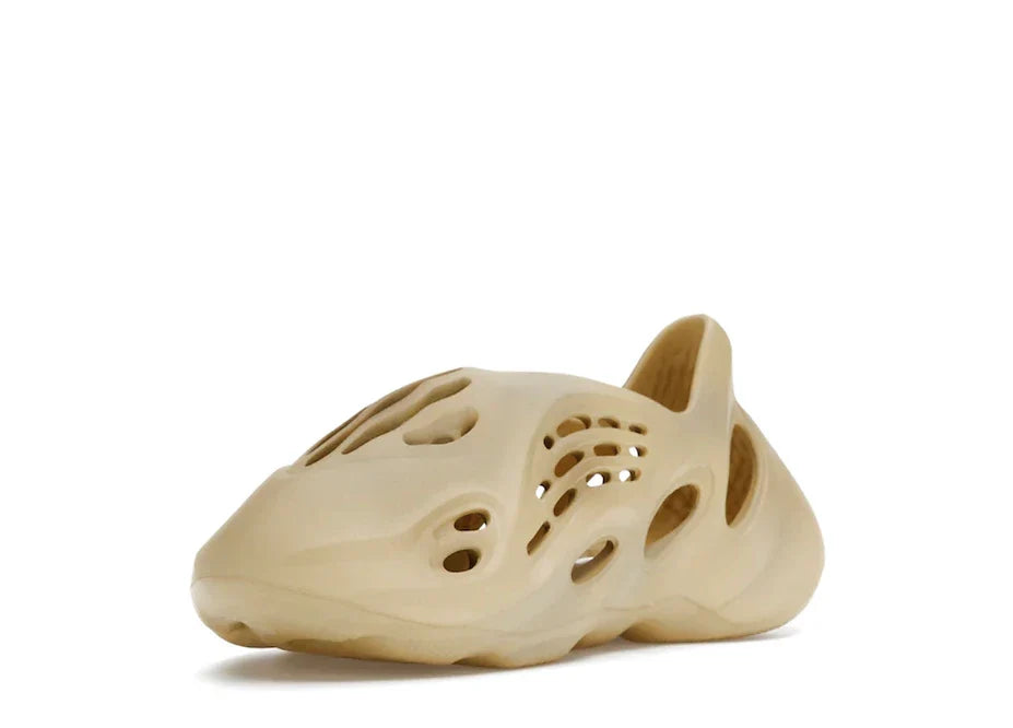 Adidas Yeezy Foam RNNR Sand - Dripflix